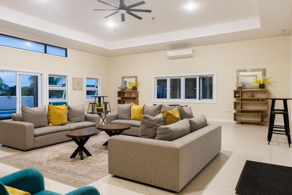 Welcome To Our Ocean View Villa! Lucea Exterior photo