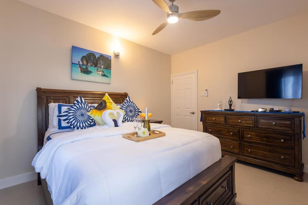 Welcome To Our Ocean View Villa! Lucea Exterior photo
